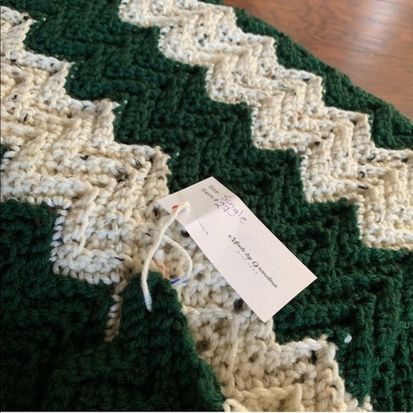 Made by Grandma - Hand Crocheted Single Blanket - Picture 5 of 8